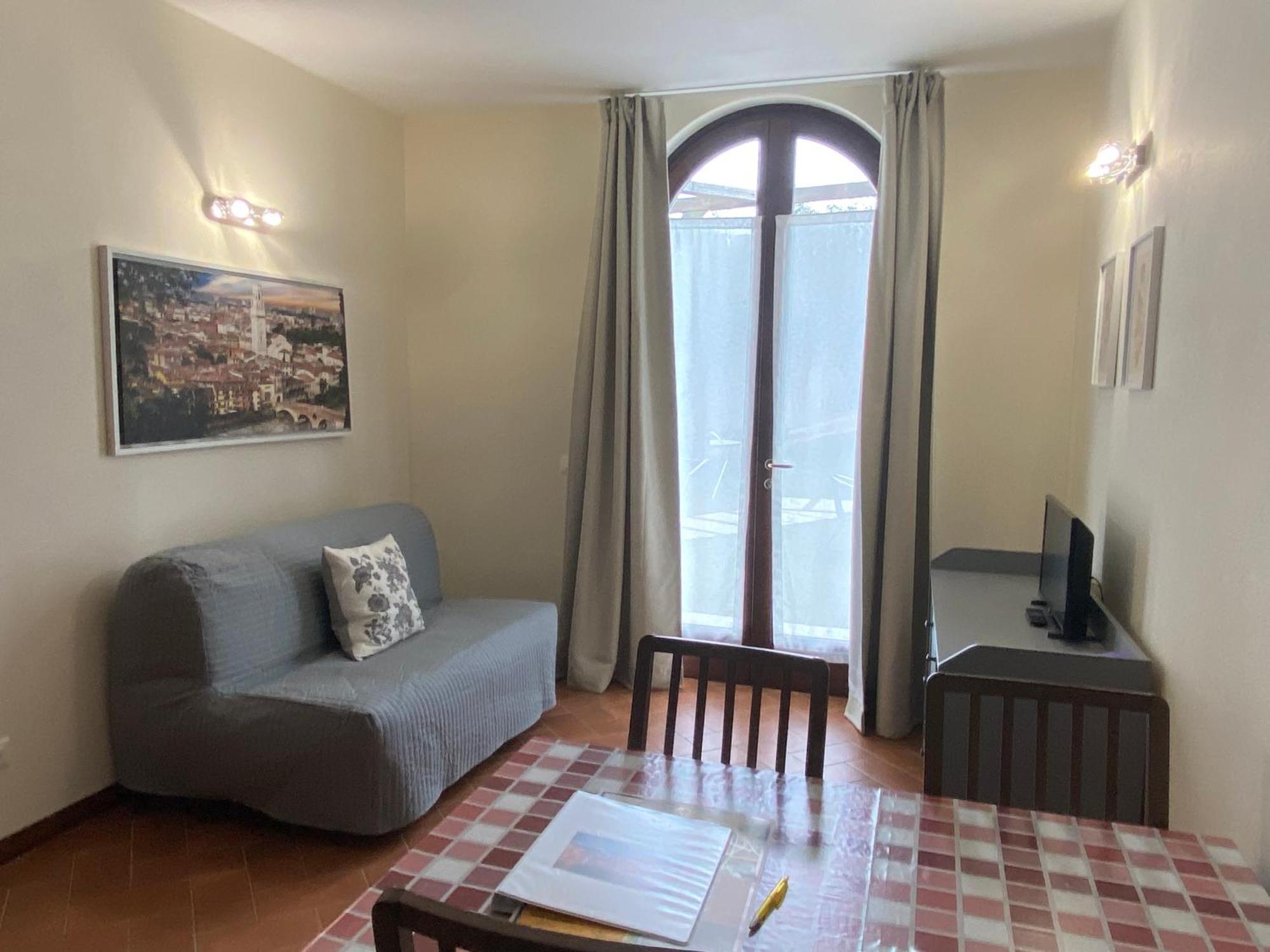 Residenza Cipressi E Olivi Apartment เวโรนา ภายนอก รูปภาพ