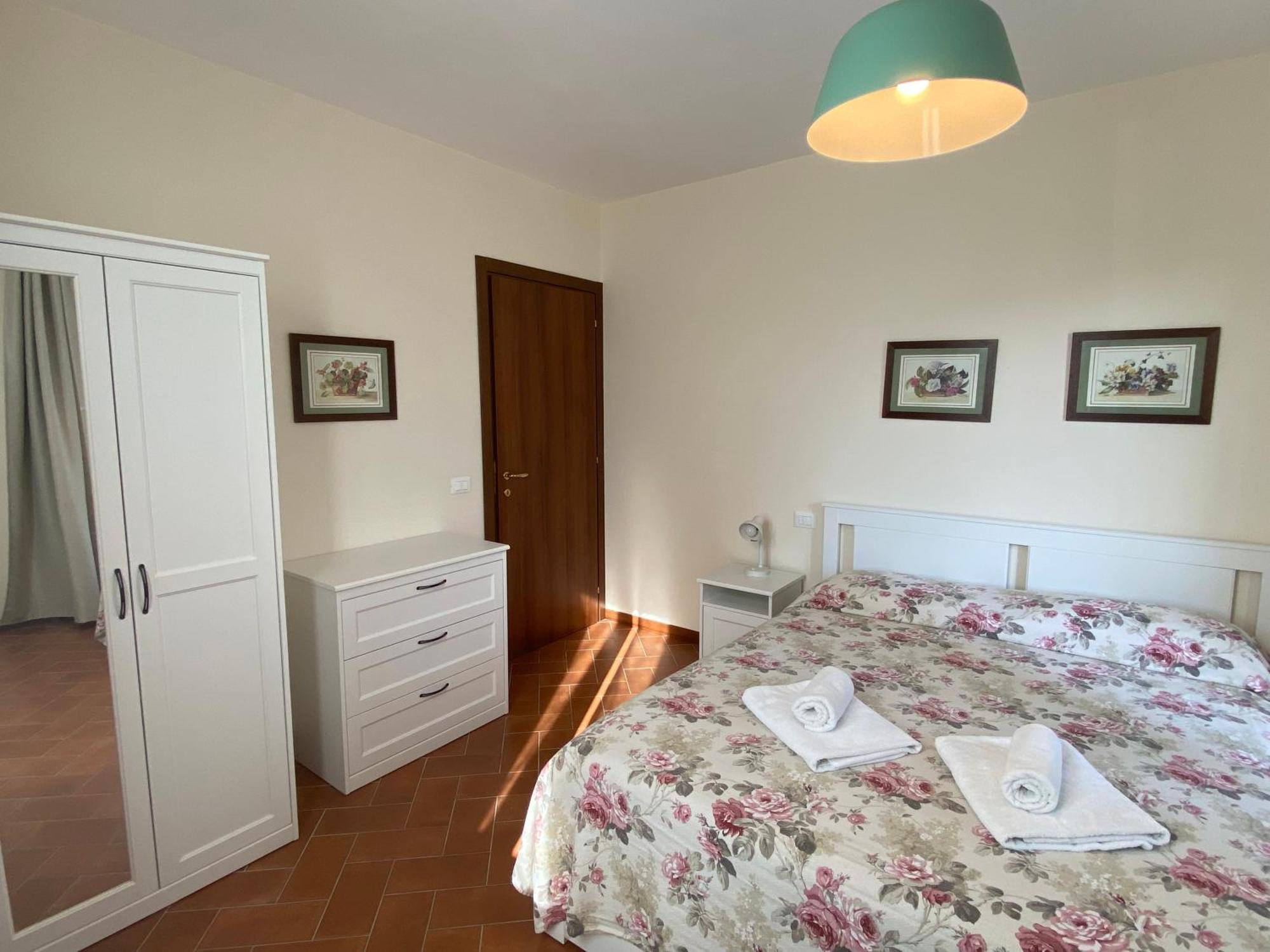 Residenza Cipressi E Olivi Apartment เวโรนา ภายนอก รูปภาพ