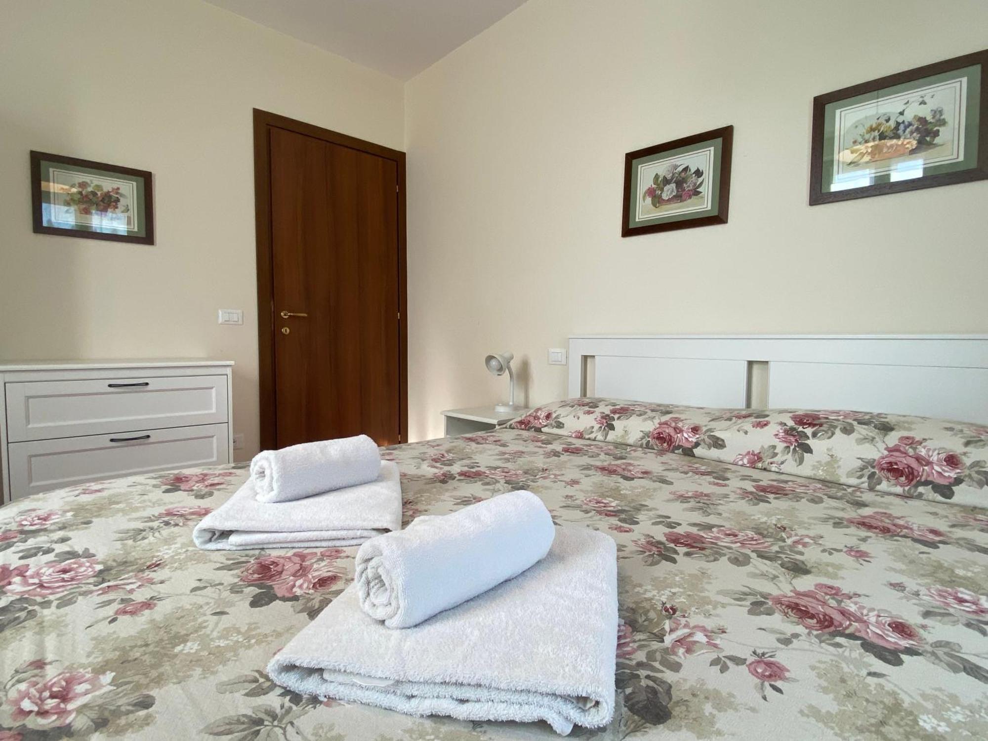 Residenza Cipressi E Olivi Apartment เวโรนา ภายนอก รูปภาพ